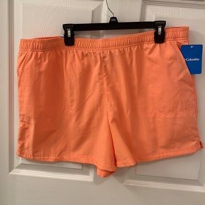 NWT Columbia Sandy River 5-inch inseam shorts-peach